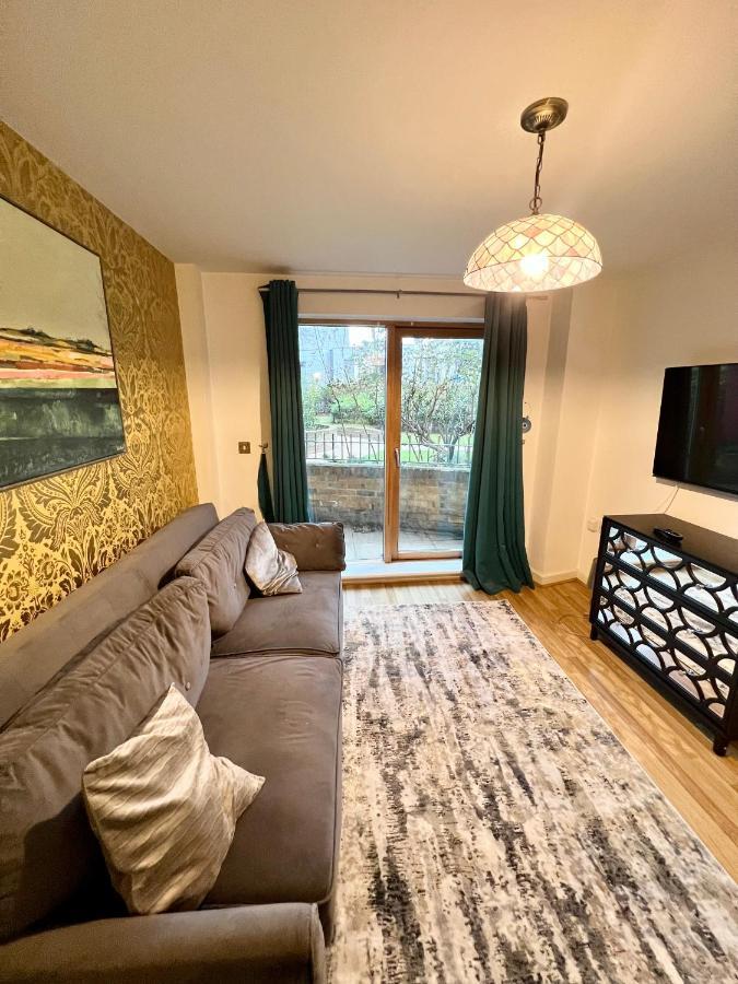 2 Bedroom Apartment Near Olympic Park With Free Parking London Bagian luar foto